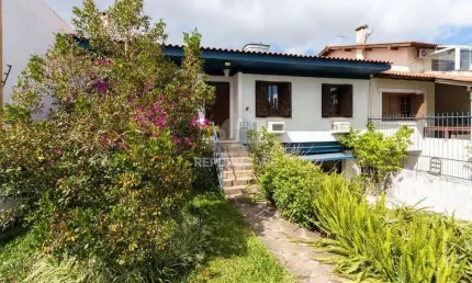 Casa para venda - 202m², 3 dormitórios, sendo 1 suites, 2 vagas - cristal