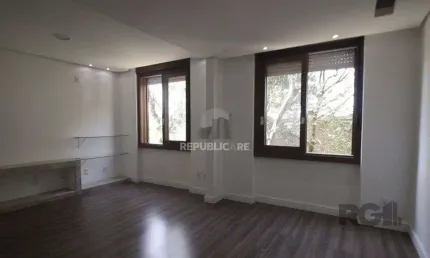 Apartamento com 3 quartos, 1 vaga e 67.88m² no bairro Cavalhada - Porto Alegre