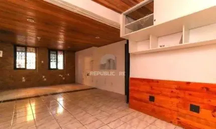 Casa com 3 quartos à venda na Praça Menino Deus, 57, Menino Deus, Porto Alegre