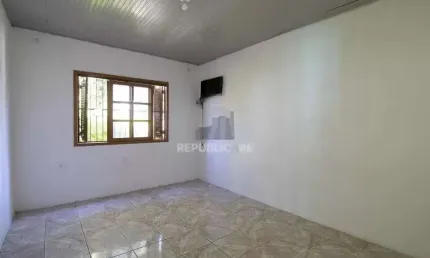 Casa 300m² à Venda na Vila Ipiranga . 2 Quartos, 2 Vagas, Salão e Churrasqueira