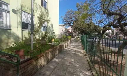 Apartamento de 1 dormitório com vaga no bairro Vila Nova