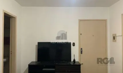 Apartamento 01 dormitório, no bairro Jardim Leopoldina, em Porto Alegre, RS.