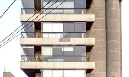 CONJUNTO COMERCIAL PODENDO FACILMENTE SER TRANSFORMADO EM APTO GARDEN