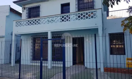 Casa com 4 quartos à venda na Rua São Francisco, 497, Santana, Porto Alegre