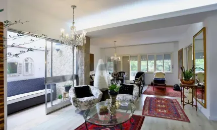 Apartamento 5 dormitórios à venda Bom Fim Porto Alegre/RS