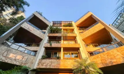Apartamento 4 dormitórios à venda Moinhos de Vento Porto Alegre/RS