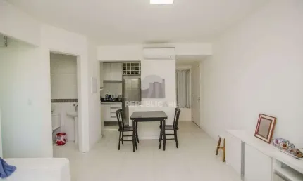 Apartamento mobiliado à venda com 1 dormitório no mont serrat