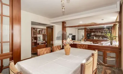 Apartamento 2 dormitórios à venda Petrópolis Porto Alegre/RS