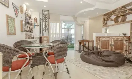 Cobertura com Vista para o Guaíba – Centro Histórico – 100m² | 1 Quarto