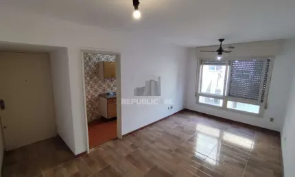 Apartamento JK no Centro Histórico – 32m² - Amplo e iluminado