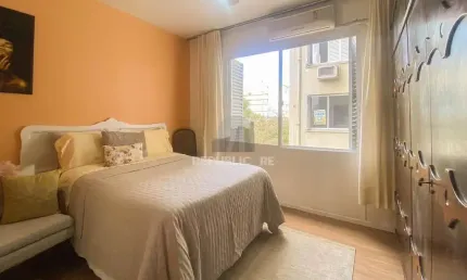 Apartamento reformado e mobiliado com eletros no centro de porto alegre
