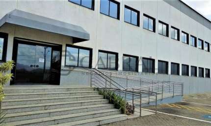 Barracão / Galpão / Depósito com 2 salas para alugar na Zona Industrial, Joinville  por R$ 74.000