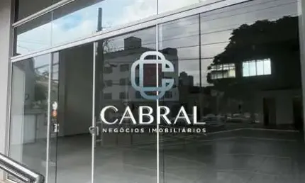 Sala comercial para alugar no centro, itajaí  por r$ 18.000