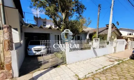Casa com 2 quartos à venda no São João, Itajaí  por R$ 550.000