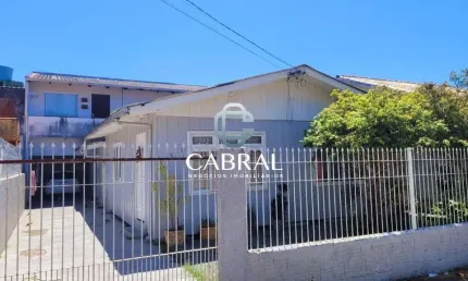 Casa com 5 quartos à venda no Dom Bosco, Itajaí  por R$ 600.000