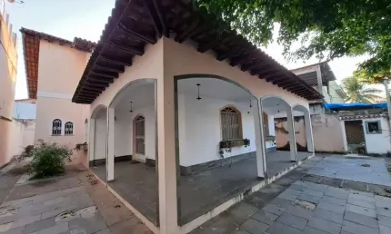 Casa para Venda em Rio de Janeiro, Campo Grande, 3 dormitórios, 1 suíte, 3 banheiros, 3 vagas