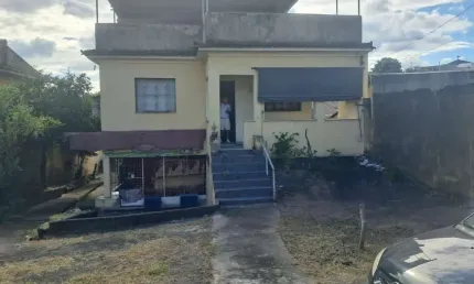 Casa para Venda em Rio de Janeiro, Campo Grande, 3 dormitórios, 2 banheiros, 20 vagas