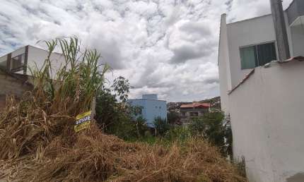 Excelente lote 300 m² com projeto aprovado no bairro Santa Isabel - Juiz de Fora - MG