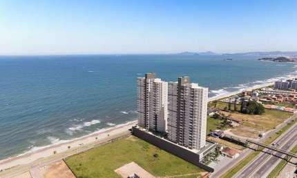 Apartamento com 2 quartos - Empreendimento frente mar