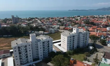 Apartamento com 2 quartos à venda na Rua Florianópolis, 150, Centro, Penha
