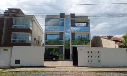 Apartamento Mobiliado  de 2 Quartos a 700 Metros do Mar em Balneário Piçarras