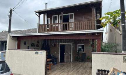 Casa com 3 quartos  no bairro Nossa Senhora da Paz em Piçarras