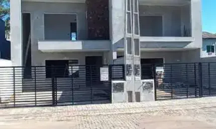 Sobrado em Construção no Bairro Itacolomi, Balneário Piçarras, SC