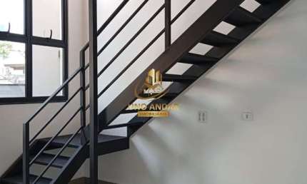 Aluguel de Studio Residencial/Comercial na Vila Augusta, Guarulhos-SP: 1 Sala, 1 Banheiro, 28m² - Conheça Já!