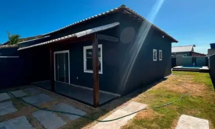 Casa com 2 quartos à venda na Avenida Independência, Unamar, Cabo Frio, 150 m2 por R$ 260.000