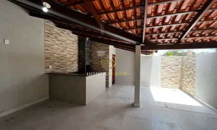 BELA CASA COM 3 QUARTOS E ÁREA GOURMET NO MANSÕES PARAÍSO