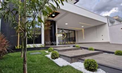 Bela Casa de alto padrão localizada no setor Moinho dos Ventos Goiânia com 4 suítes plenas