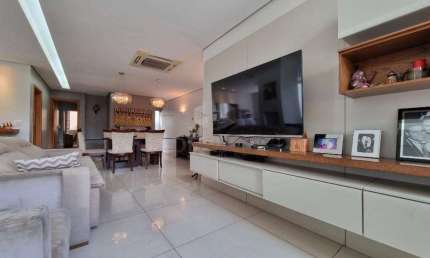 Casa à venda, 4 quartos, 2 suítes, 3 vagas, Floresta - Belo Horizonte/MG