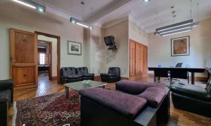 Casa à venda, 8 quartos, 1 suíte, 25 vagas, Funcionários - Belo Horizonte/MG