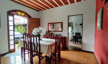 Casa à venda, 6 quartos, 4 vagas, Santa Efigênia - Belo Horizonte/MG