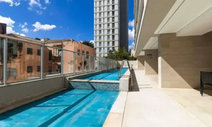Novo, montado com armários em ótima localização com lazer completo!