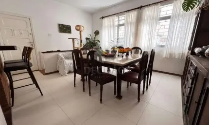 Apartamento com jeito de casa em região nobre do bairro serra !