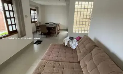 Casa para Venda em Taubaté, Parque São Luís, 3 dormitórios, 1 suíte, 3 banheiros, 3 vagas