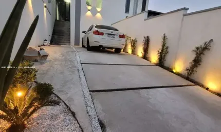 Casa para Venda em Taubaté, Residencial Estoril, 3 dormitórios, 1 suíte, 2 banheiros, 3 vagas