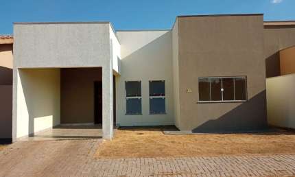 CASA COM DOIS QUARTOS PARA LOCAÇÃO NO CONDOMÍNIO RIO PRETO