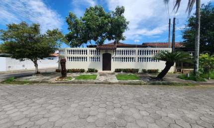Casa com 3 quartos à venda no Indaiá, Caraguatatuba 