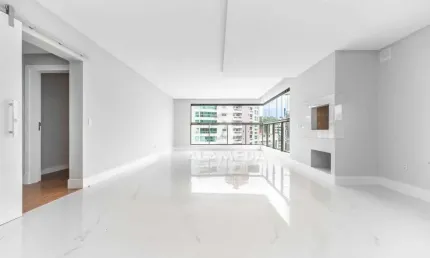 Apartamento à venda por R$ 1.500.000,00 - Victor Konder - Blumenau/SC