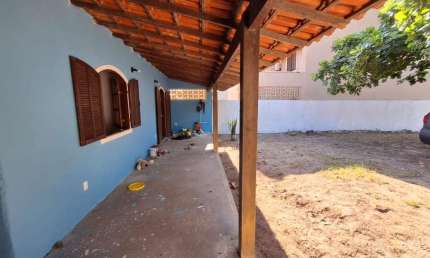 Casa para Venda em São Pedro da Aldeia, Porto da Aldeia, 2 dormitórios, 1 banheiro, 3 vagas