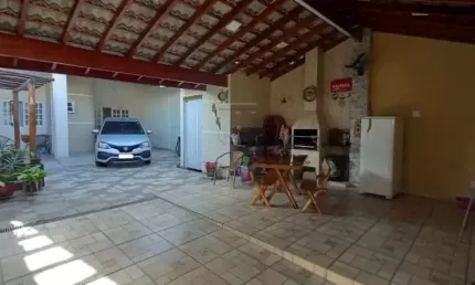 Sobrado com 4 dormitórios - 3 banheiros - 3 vagas de garagem - Villa Branca - Jacareí