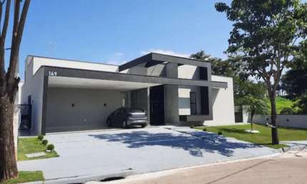 Ótima casa em condomínio em Caçapava- 245m²- 3 dormitórios, 1 suíte