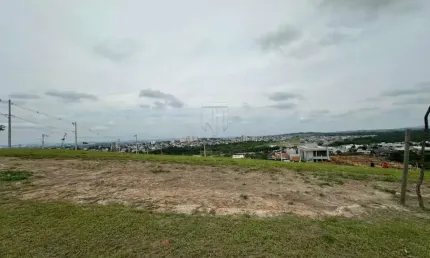 ÓTIMO LOTE EM CONDOMÍNIO FECHADO COM 364,34 METROS QUADRADOS - EXCELENTE TOPOGRAFIA - CONDOMÍNIO TERRAS ALPHA.