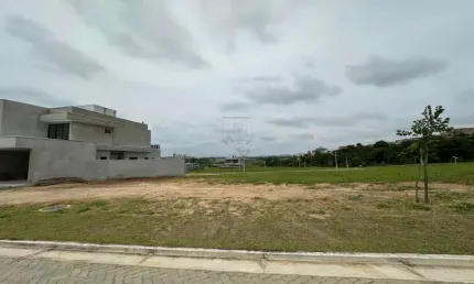 Lote em condomínio fechado com 330,00 metros quadrados condomínio terras alpha - condomínio com grande campo de valorização.