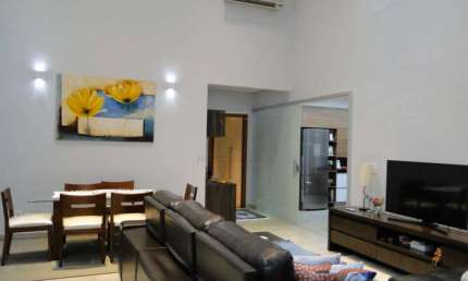 Casa Térrea - Condomínio Monte Carlo Urbanova - 3 Dormitórios - 215m².