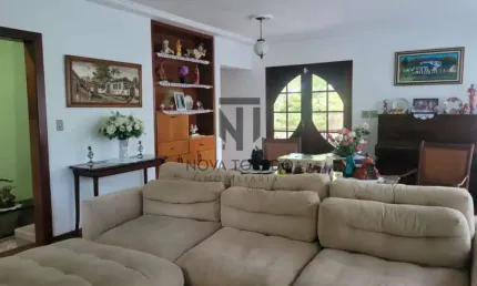 Lindo casa á venda - 291m² - 4 dormitórios sendo 1 suíte - condomínio quinta das flores - bosque dos eucaliptos