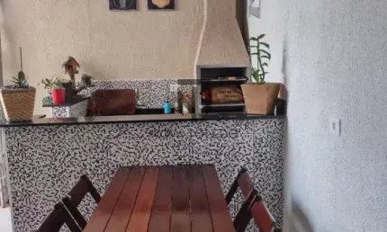 CASA TÉRREA À VENDA - 93m² - 3 DORMITÓRIOS 1 SUÍTE - RESIDENCIAL BOSQUE DOS IPÊS - SJC