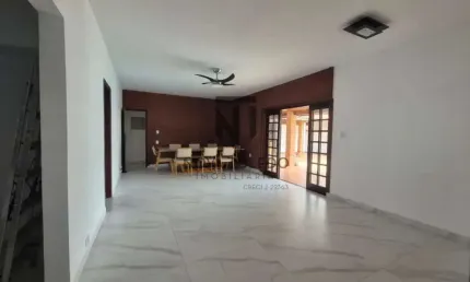 Casa - Jardim das Indústrias - 3 Dormitórios - 287m²